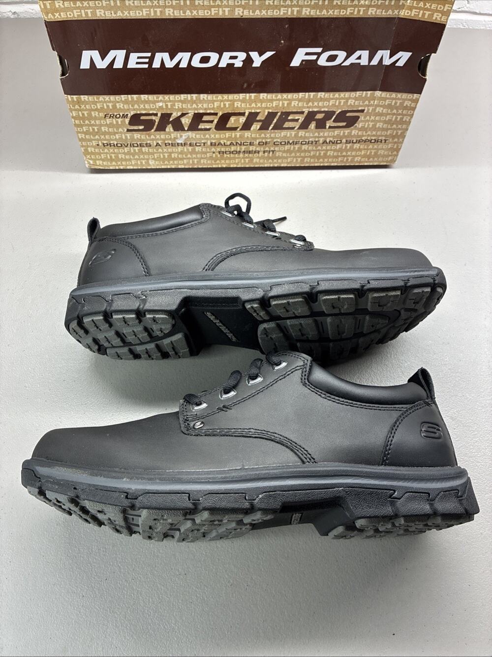 Skechers Relaxed Fit Memory Foam Black Leather Work Shoes Mens 12 SN 64260